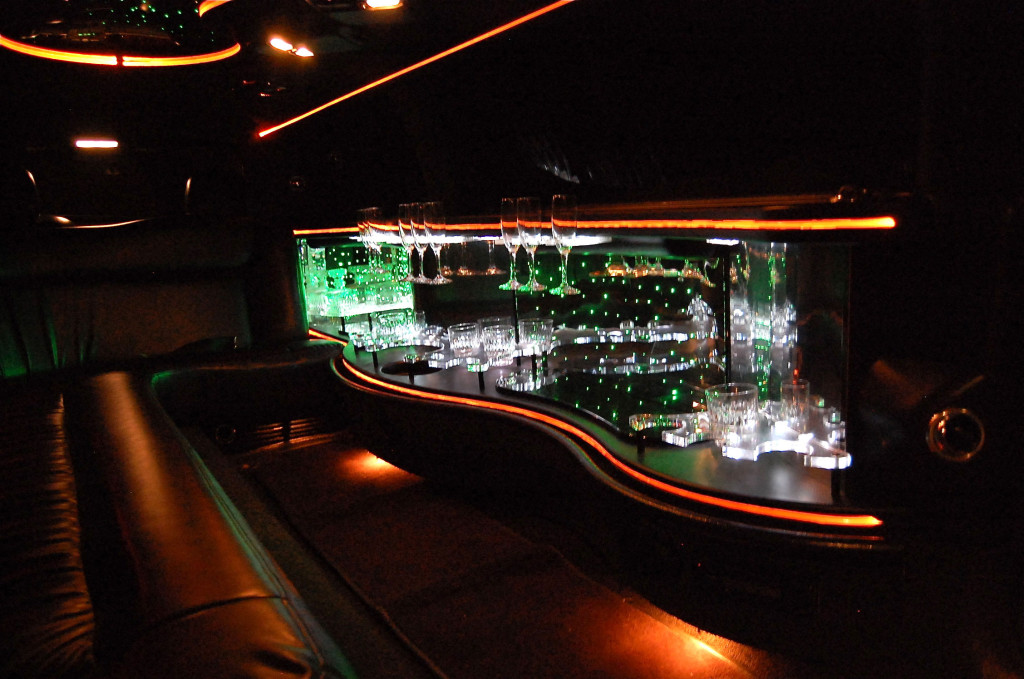 Presidential Limo / Limousine Service and Party Bus Rental Memphis TN